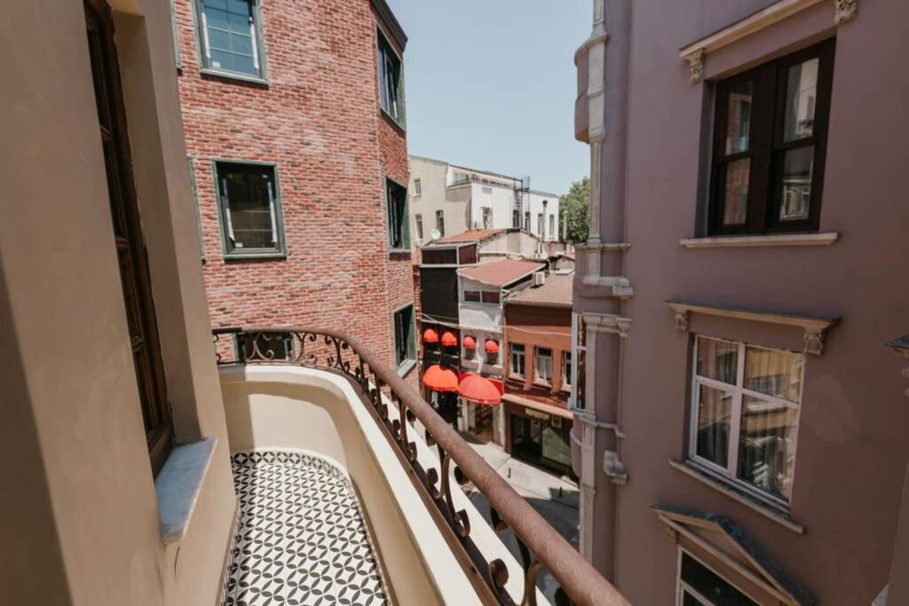 Galadoo Suites 3Rd Floor Istanbul Luaran gambar