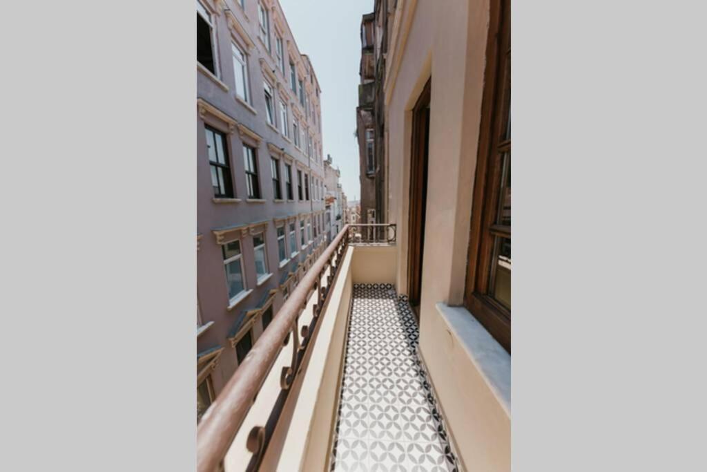 Galadoo Suites 3Rd Floor Istanbul Luaran gambar